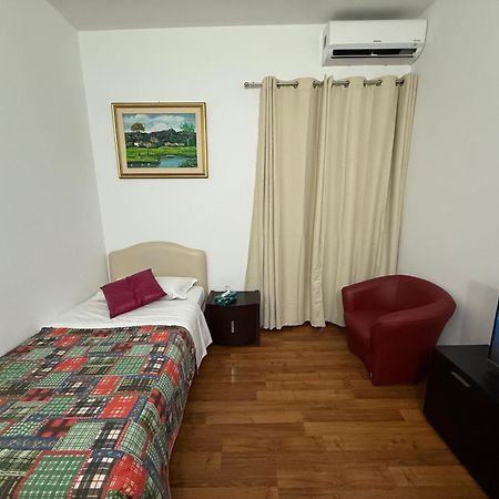 Two Ducks Hostel Rome Extérieur photo