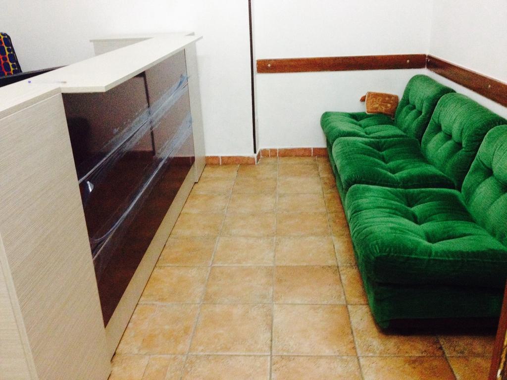 Two Ducks Hostel Rome Extérieur photo